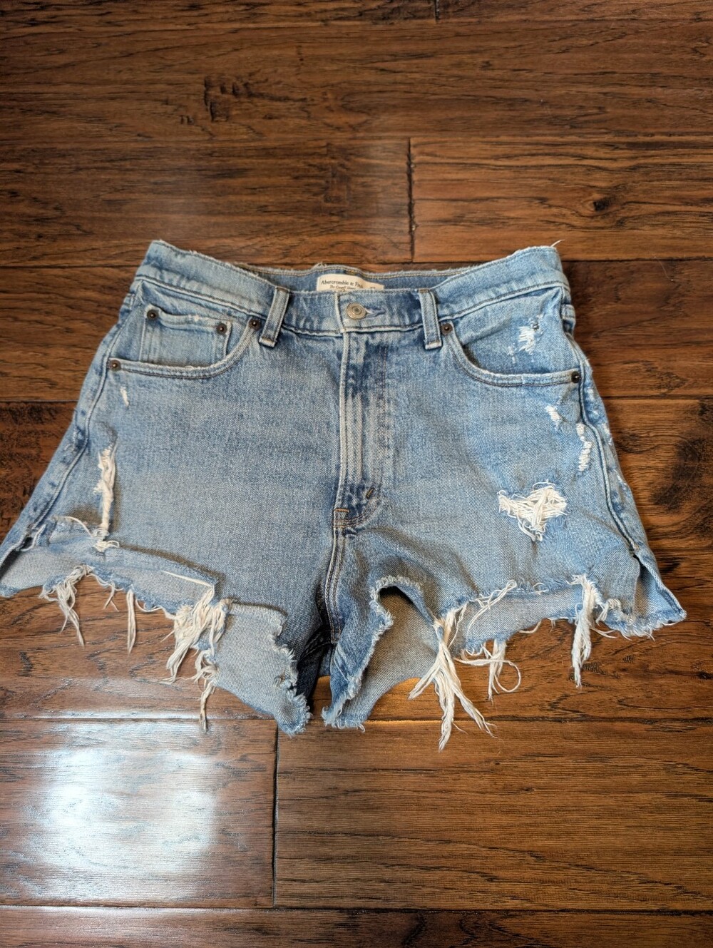 Abercrombie & Fitch The Cutoff Short High Rise Distressed Size 27